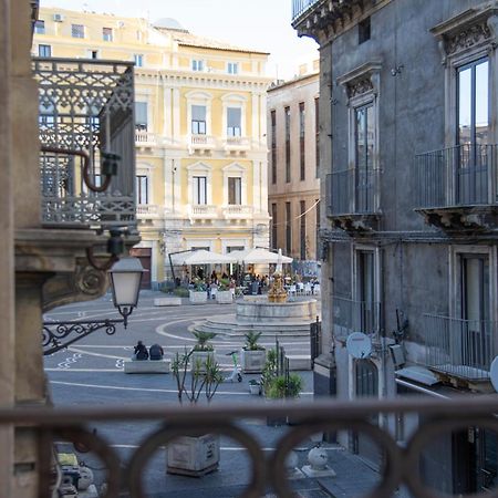 Mitha'S Rooms Catania Exterior photo